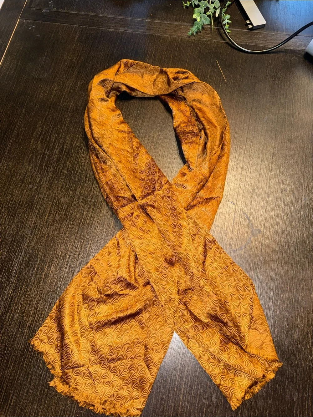 Perry Ellis 100% Silk Geometric Print Scarf Lightweight Unisex Luxury - Picture 3 of 6